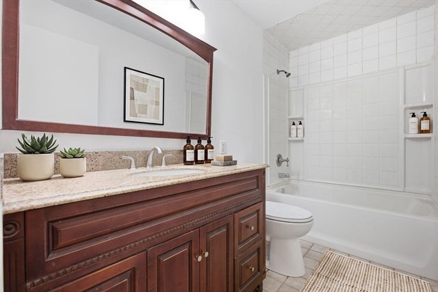 125 Glendale Cir, Ware, MA 01082