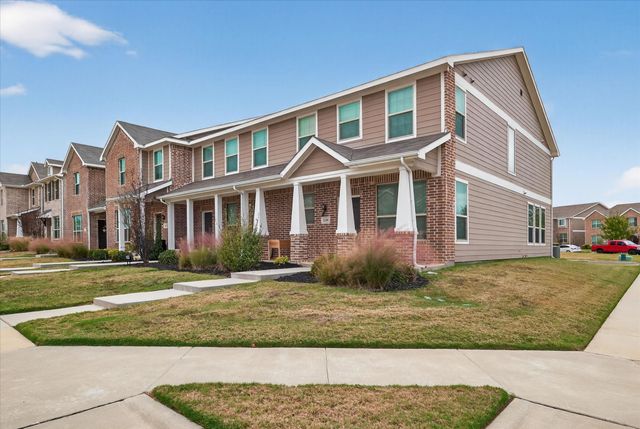 2200 Davenport Drive, Denton, TX 76207