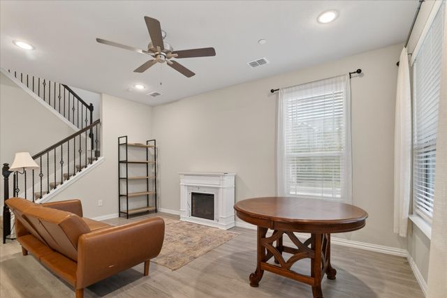 2200 Davenport Drive, Denton, TX 76207