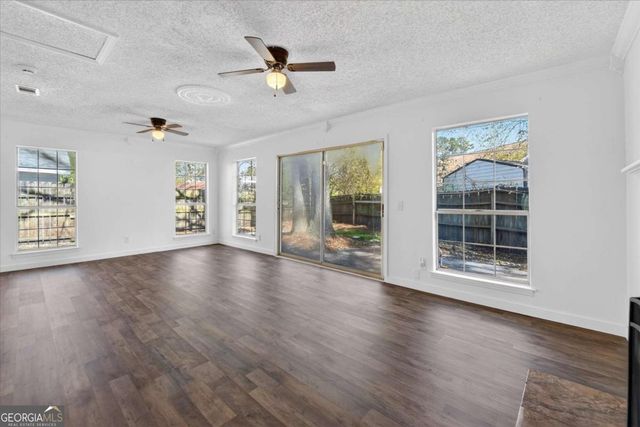 6 English Saddle Court, Savannah, GA 31406