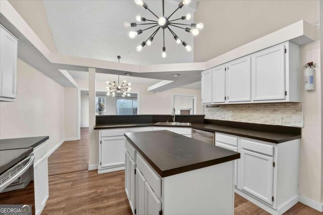 6 English Saddle Court, Savannah, GA 31406