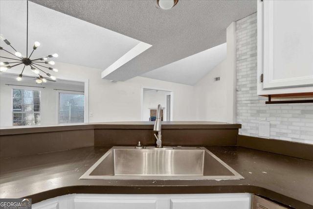 6 English Saddle Court, Savannah, GA 31406