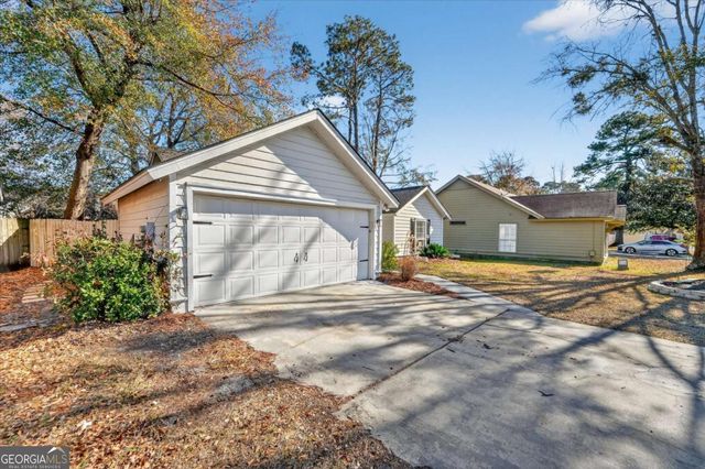 6 English Saddle Court, Savannah, GA 31406