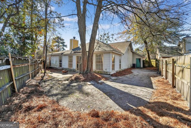 6 English Saddle Court, Savannah, GA 31406
