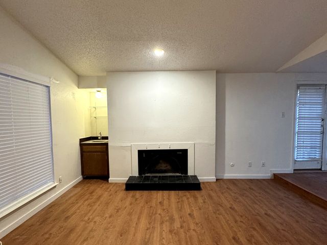 6646 E Lovers Lane 808, Dallas, TX 75214