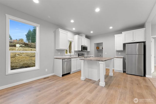 4772 Beach Lane, Ferndale, WA 98248