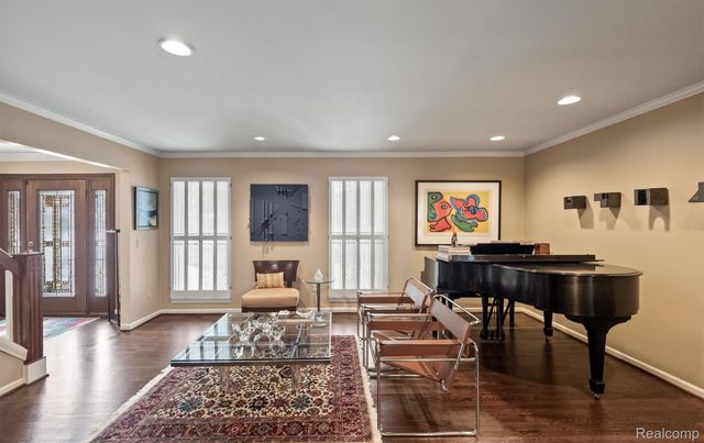 6018 Glen Eagles Drive, West Bloomfield Charter Township, MI 48323