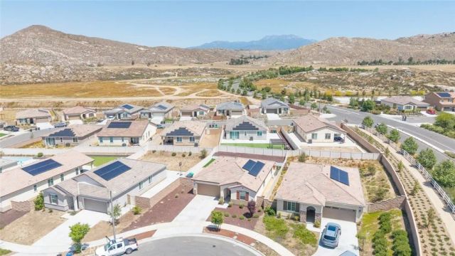 2838 Forestrun Ct, Hemet, CA 92543