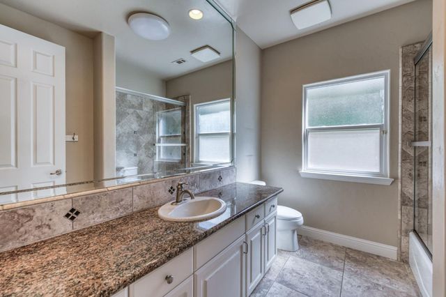 10746 N Falcon Faire Drive, Fresno, CA 93730