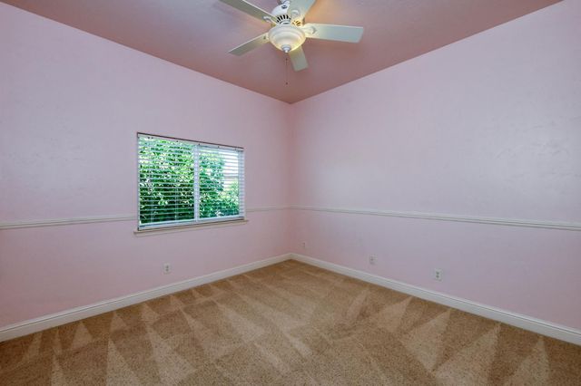 10746 N Falcon Faire Drive, Fresno, CA 93730