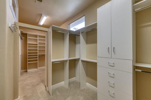 10746 N Falcon Faire Drive, Fresno, CA 93730