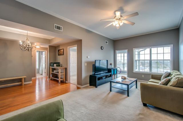 2025 Woodmont Blvd Apt 215, Nashville, TN 37215