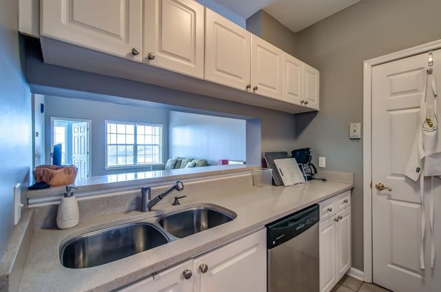 2025 Woodmont Blvd Apt 215, Nashville, TN 37215