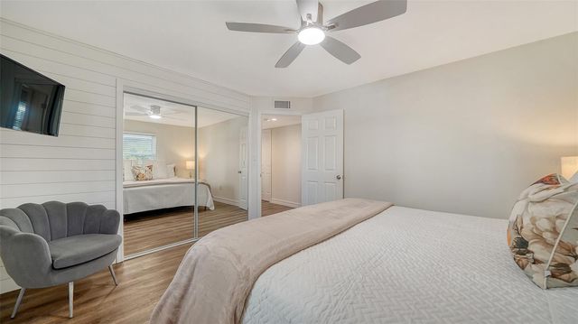 5610 AVENIDA DEL MARE, Sarasota, FL 34242