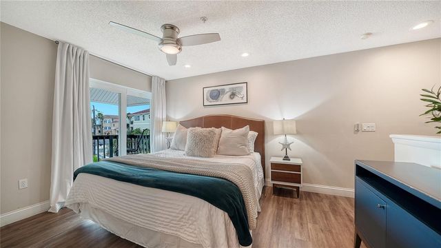 5610 AVENIDA DEL MARE, Sarasota, FL 34242