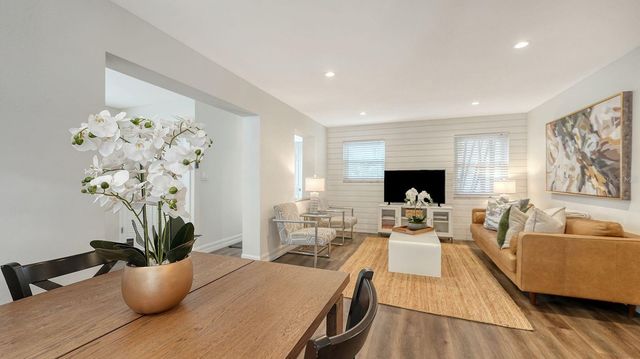 5610 AVENIDA DEL MARE, Sarasota, FL 34242