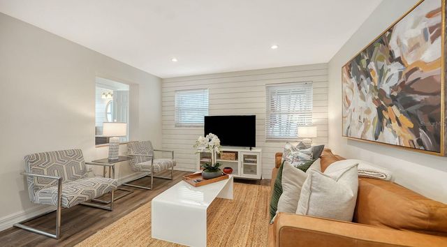 5610 AVENIDA DEL MARE, Sarasota, FL 34242