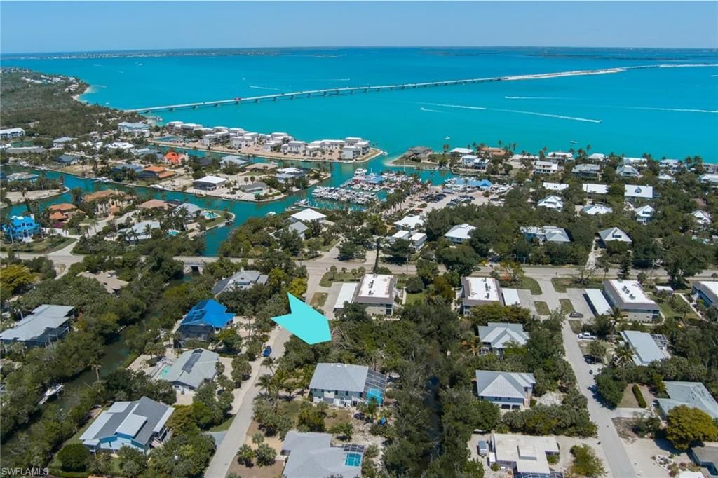1084 S Yachtsman DR, SANIBEL, FL 33957 — exterior