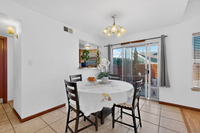 7824 Snowberry Street NW, Albuquerque, NM 87120