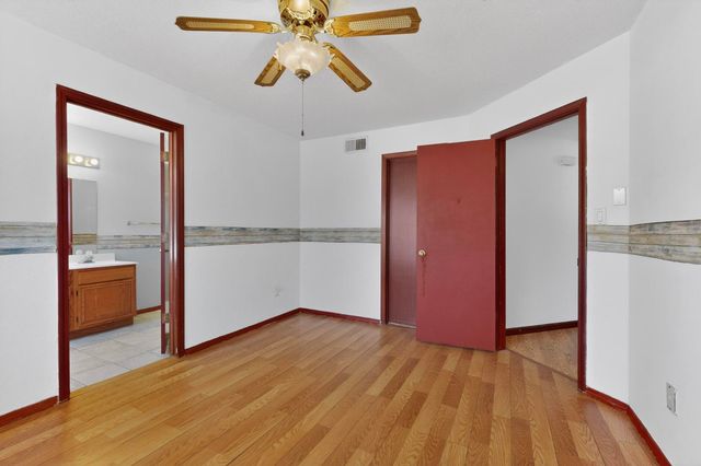 7824 Snowberry Street NW, Albuquerque, NM 87120