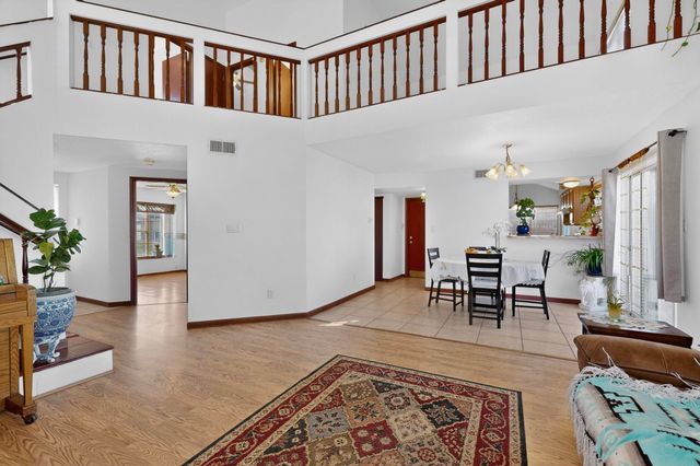 7824 Snowberry Street NW, Albuquerque, NM 87120