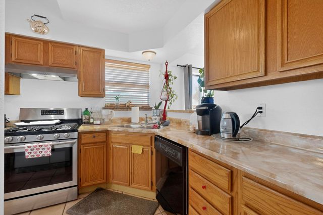 7824 Snowberry Street NW, Albuquerque, NM 87120