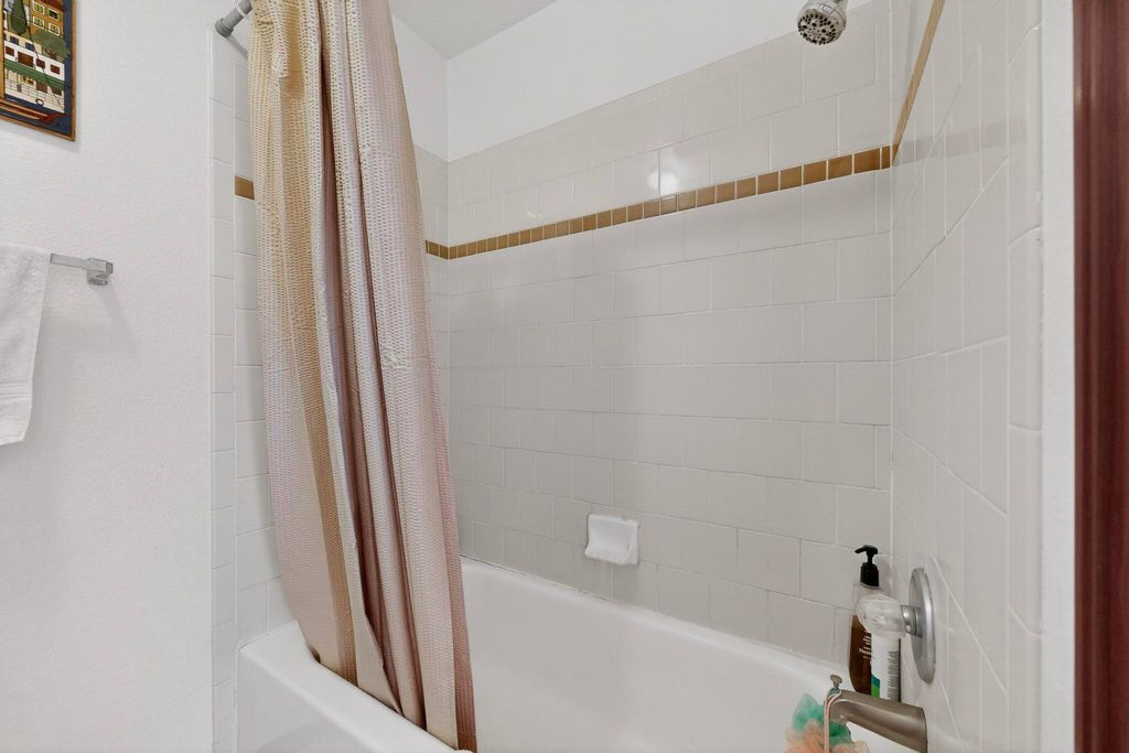 Image 29 of property listing at 7824 Snowberry Street NW, Albuquerque, NM 87120