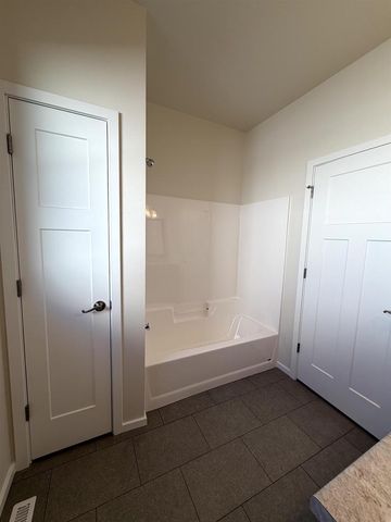 N9316 GEMSTONE COURT, Appleton, WI 54915