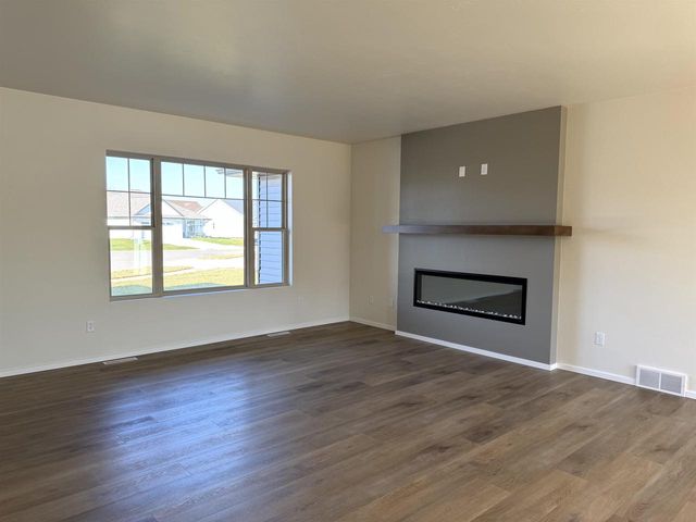 N9316 GEMSTONE COURT, Appleton, WI 54915