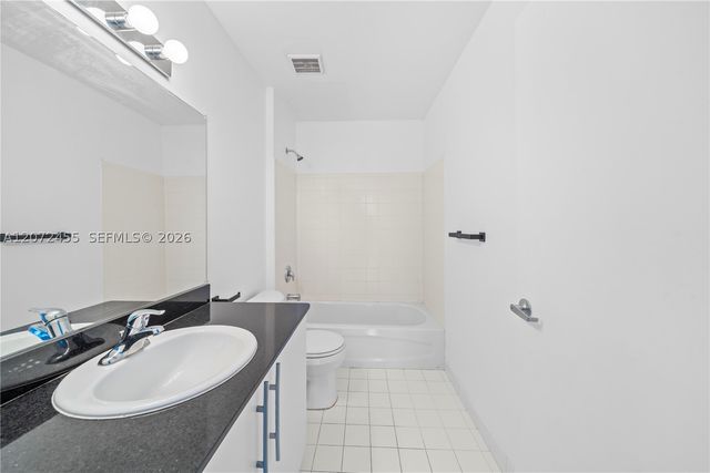 444 NE 30th St 702, Miami, FL 33137