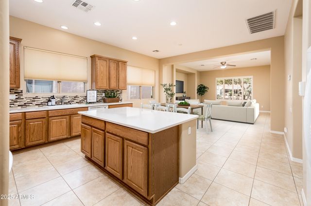 23216 N GAVIOTA Drive, Sun City West, AZ 85375