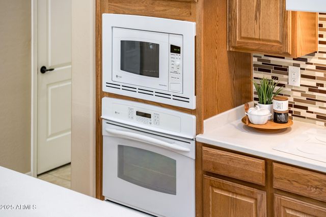 23216 N GAVIOTA Drive, Sun City West, AZ 85375