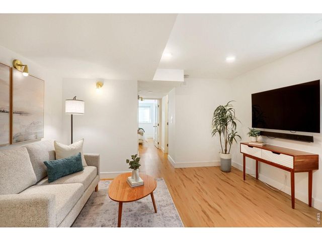 873 9th St, Boulder, CO 80302