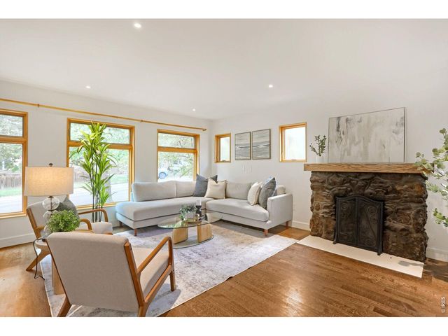 873 9th St, Boulder, CO 80302