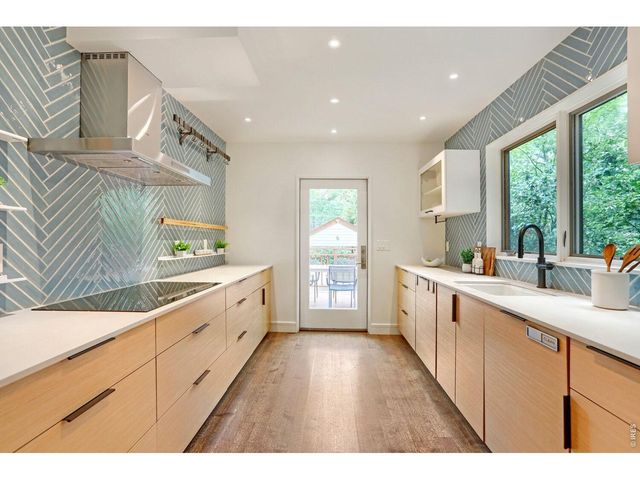 873 9th St, Boulder, CO 80302