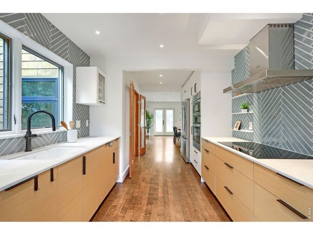 873 9th St, Boulder, CO 80302