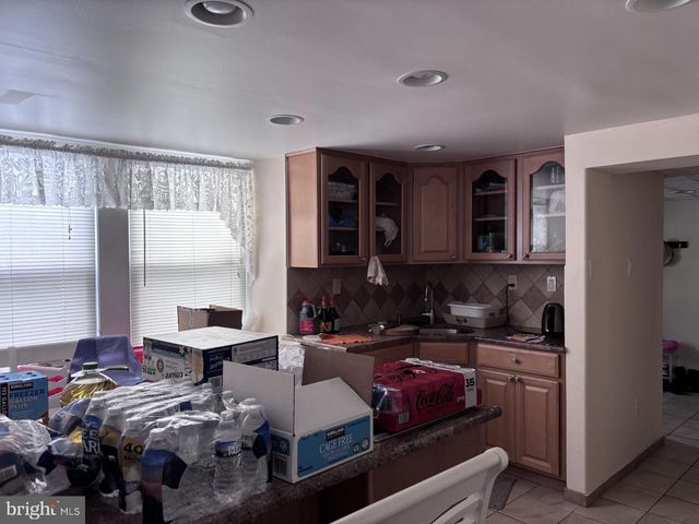 1058 HUNTINGDON PIKE, Huntingdon Valley, PA 19006