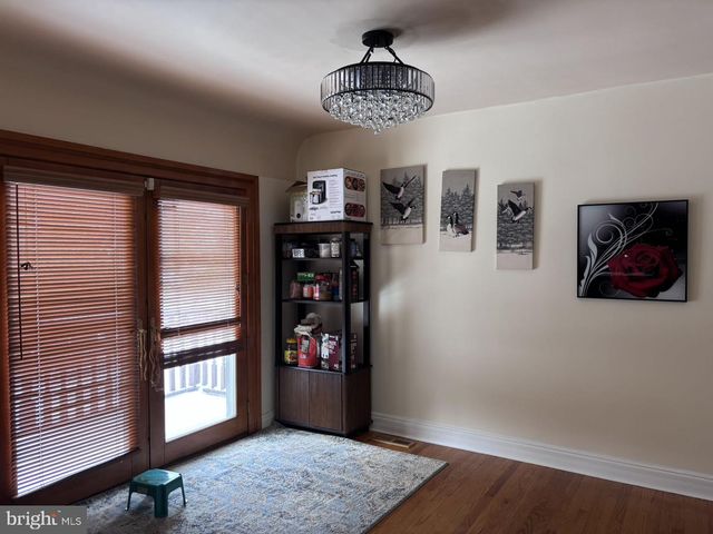 1058 HUNTINGDON PIKE, Huntingdon Valley, PA 19006