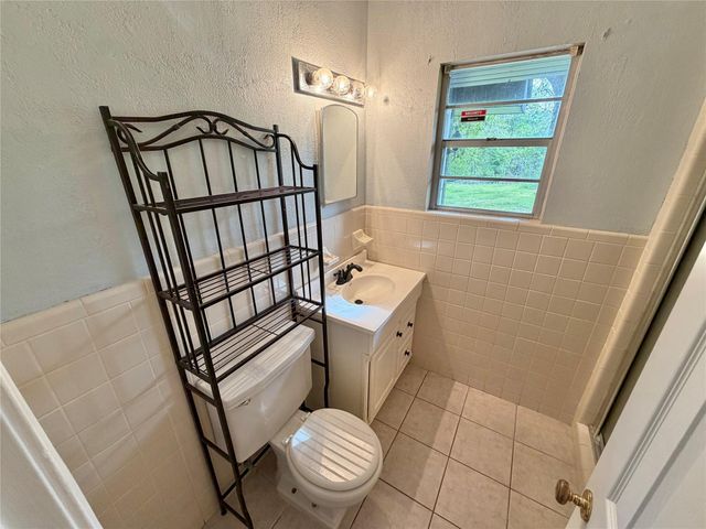 311 Southern Oaks Drive, Lake Jackson, TX 77566
