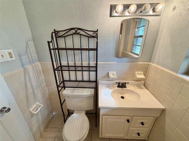 311 Southern Oaks Drive, Lake Jackson, TX 77566