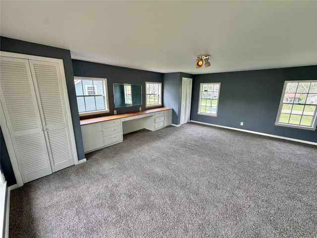 311 Southern Oaks Drive, Lake Jackson, TX 77566