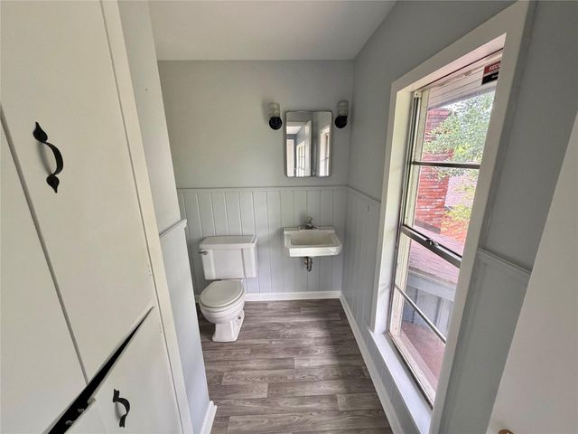 311 Southern Oaks Drive, Lake Jackson, TX 77566