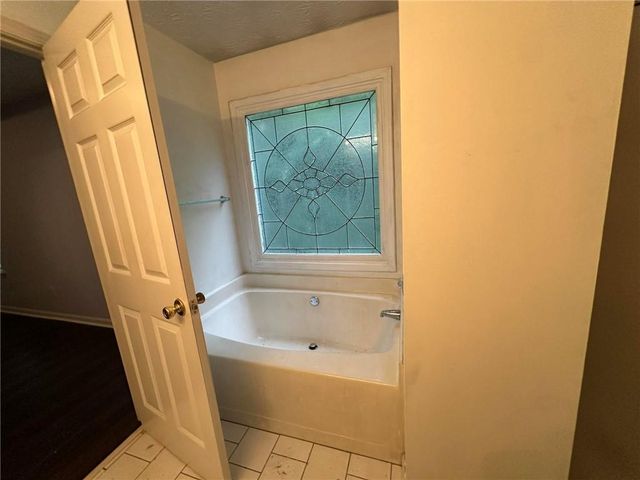 1735 Silver Way, Lithia Springs, GA 30122