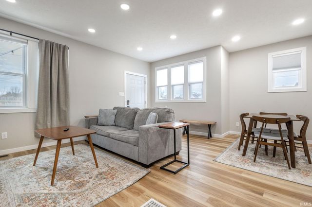 602 N Frances Street, South Bend, IN 46617