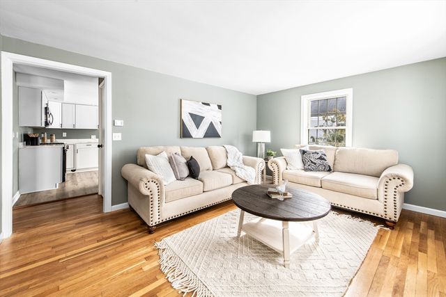 70 Manistee St, Pawtucket, RI 02861