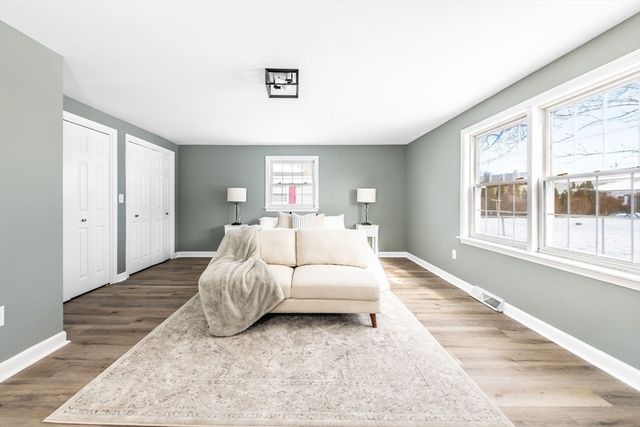 70 Manistee St, Pawtucket, RI 02861