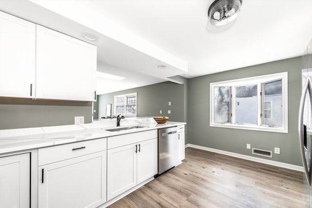 70 Manistee St, Pawtucket, RI 02861