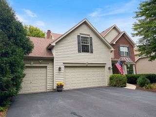 2105 Bent Tree Drive, Geneva, IL 60134