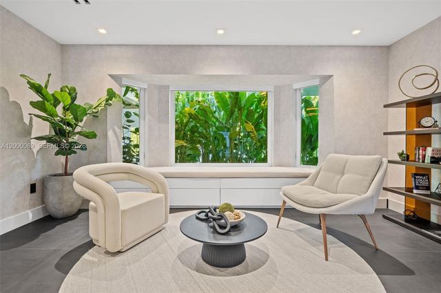 4800 Bay Point Rd, Miami, FL 33137