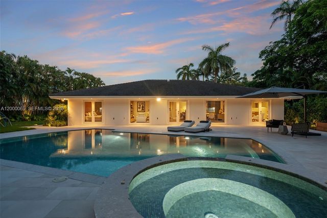 4800 Bay Point Rd, Miami, FL 33137